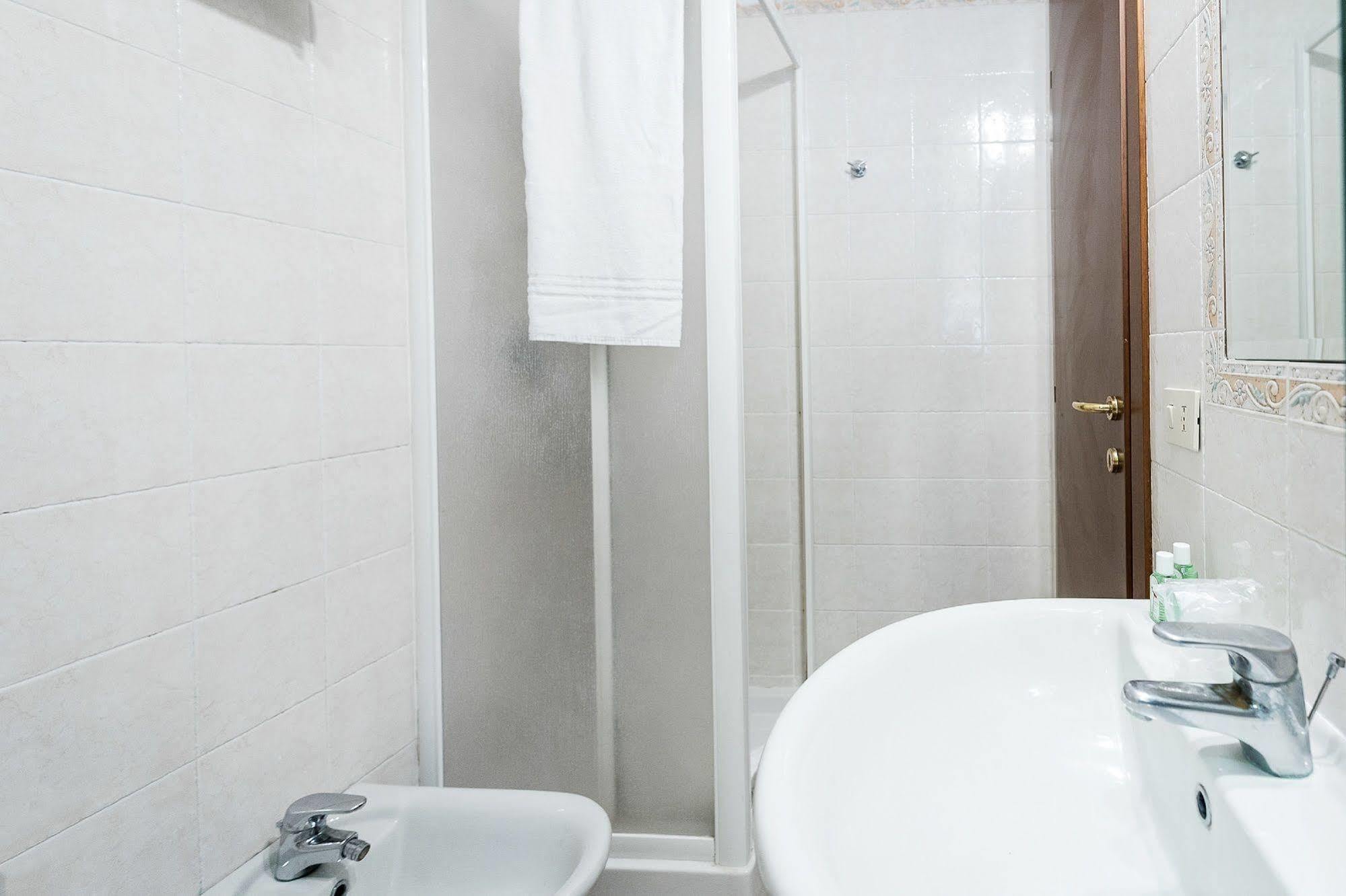 Hotel La Villetta Fiumicino Eksteriør bilde