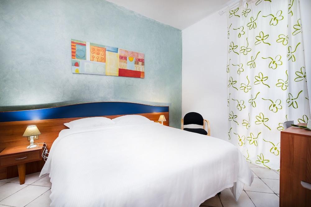 Hotel La Villetta Fiumicino Eksteriør bilde